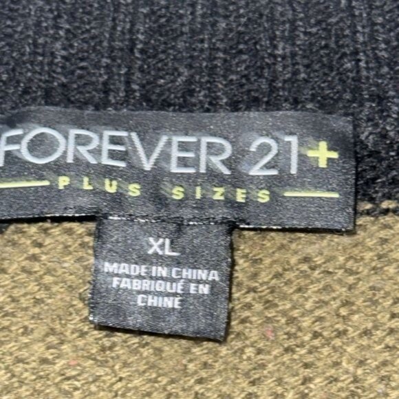 Forever 21 Plus Size XL Knit Cardigan Sweater Black/Yellow Aztec Pattern Acrylic - Picture 2 of 6